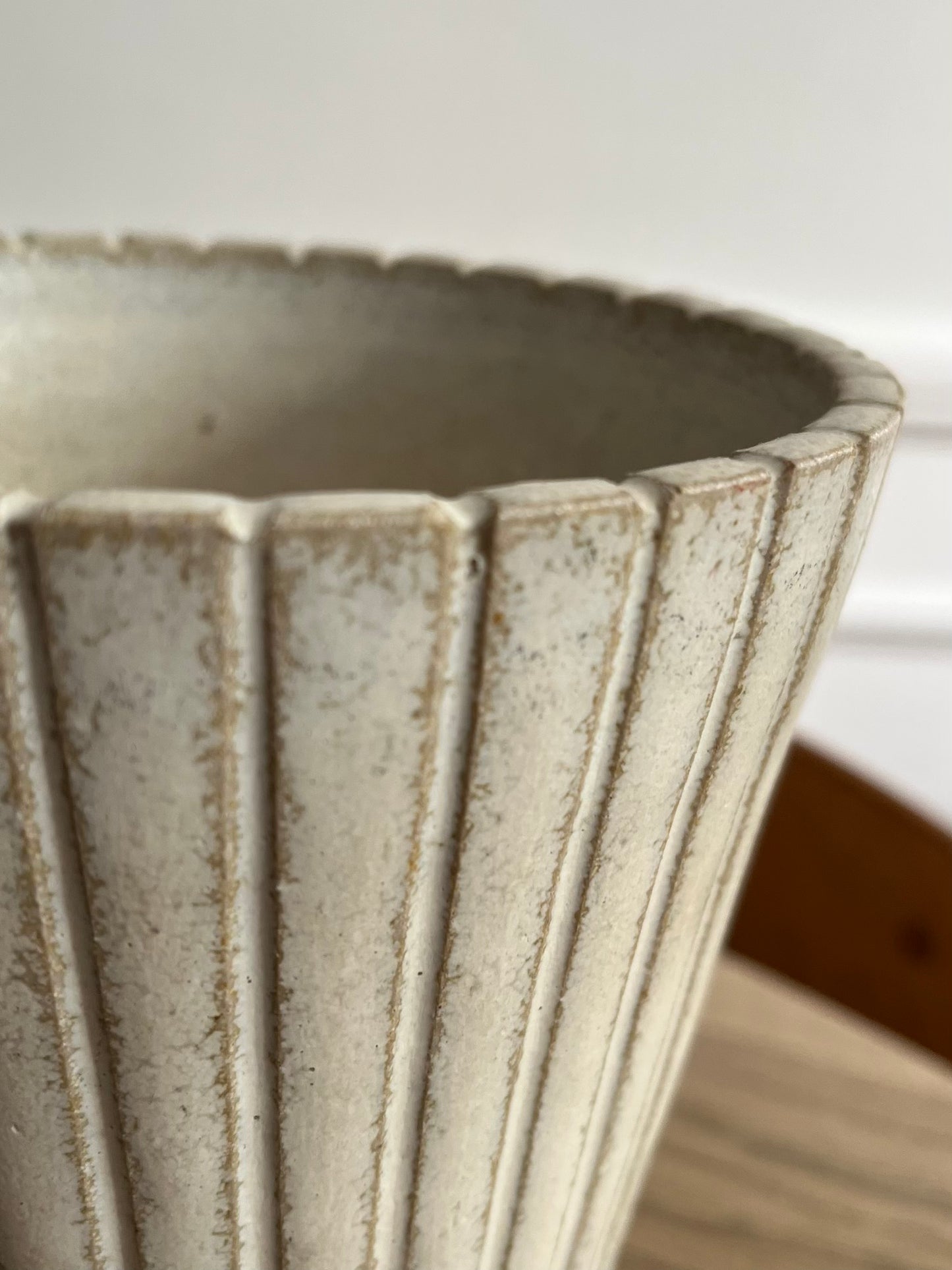 Arne Bang vase in white